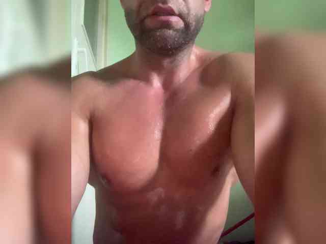 Prettyboy-13 webcam
