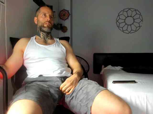 Antoniolemar Live Webcam on BongaCams