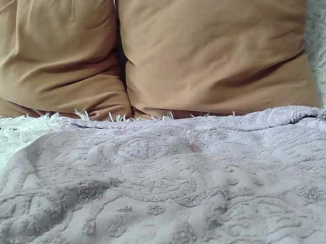 Yana310's BongaCams show and profile