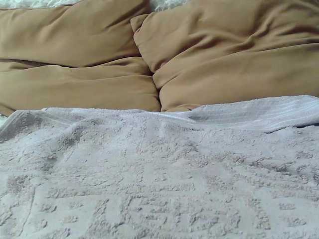 Yana310's BongaCams show and profile