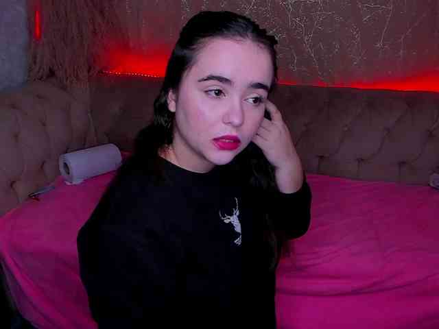 Модель: Shyfantasies