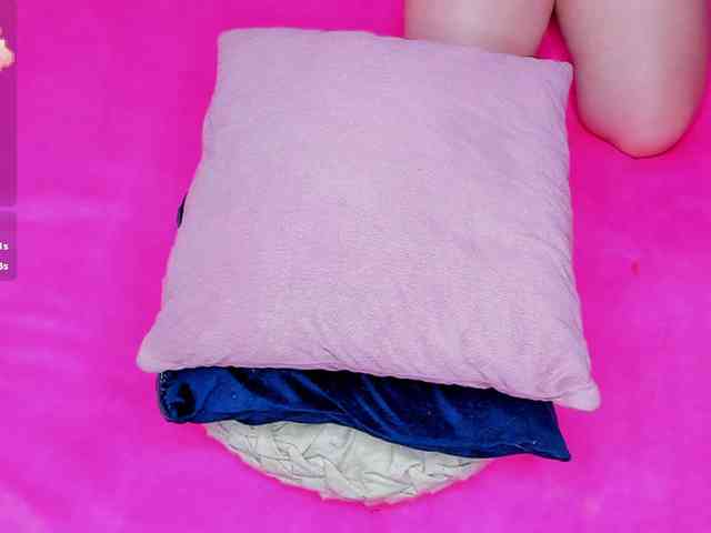 Shyfantasies Live Webcam on BongaCams