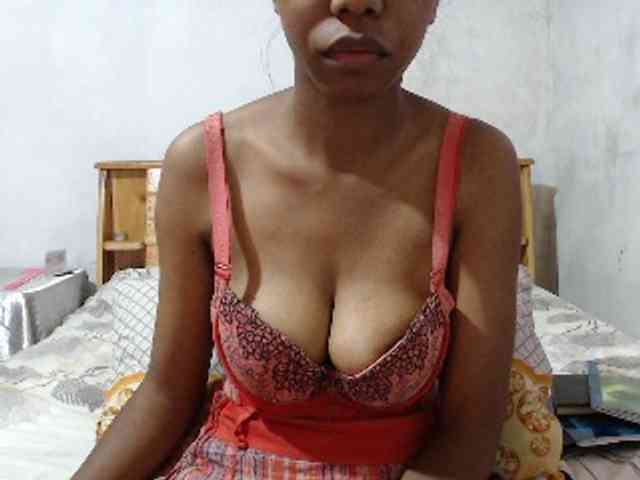 Hamour's webcam live show