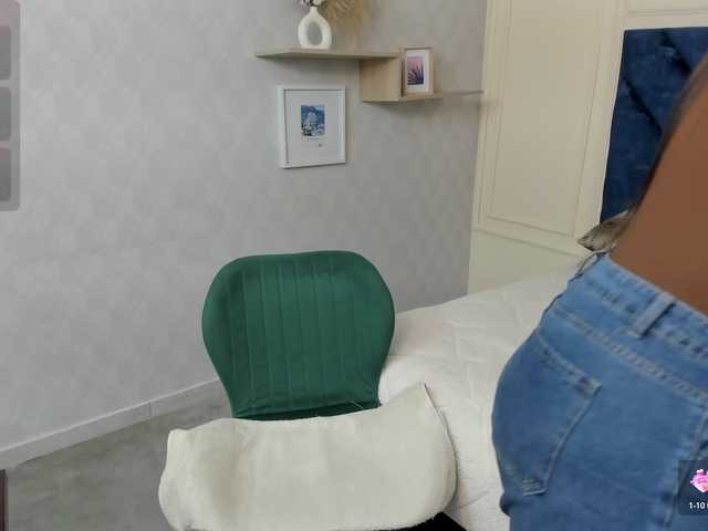 charlotte-mayers Live Cam on BongaCams