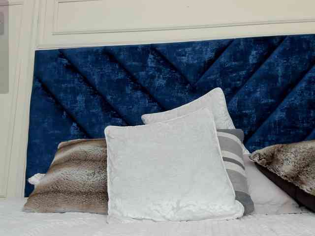 charlotte-mayers webcam