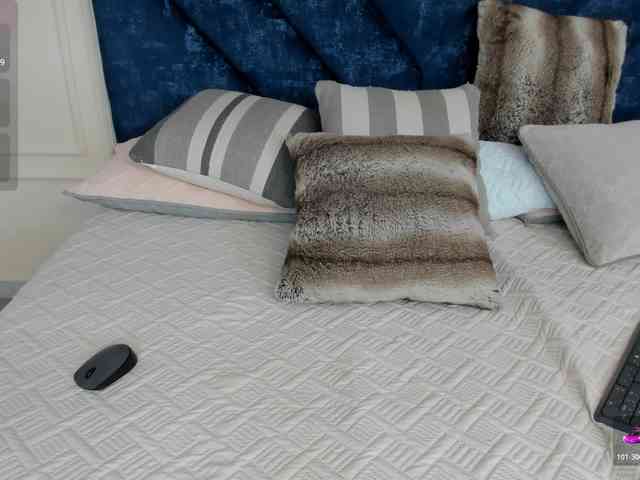 charlotte-mayers webcam