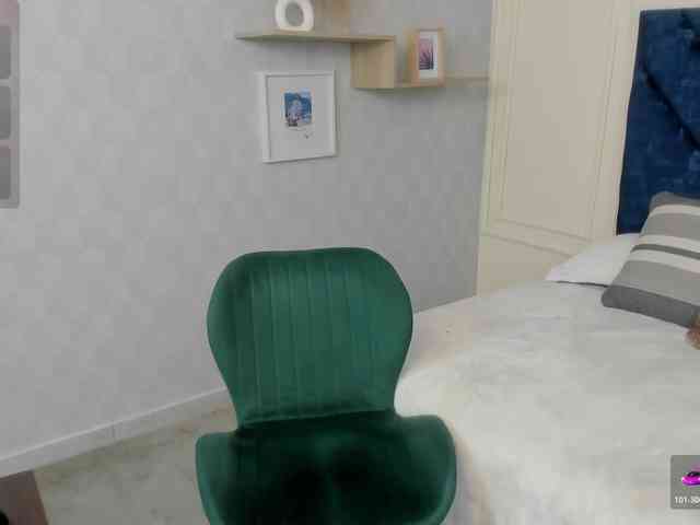 charlotte-mayers Live Webcam on BongaCams