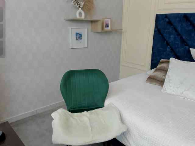 charlotte-mayers webcam