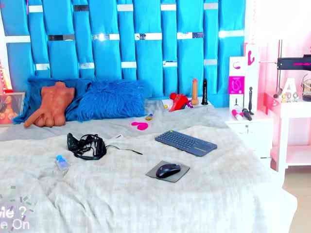 alicebennet-1 webcam