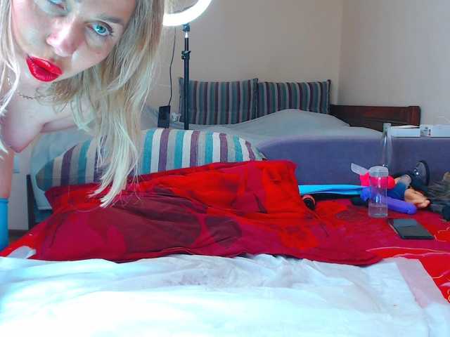 ANALQUEEN555