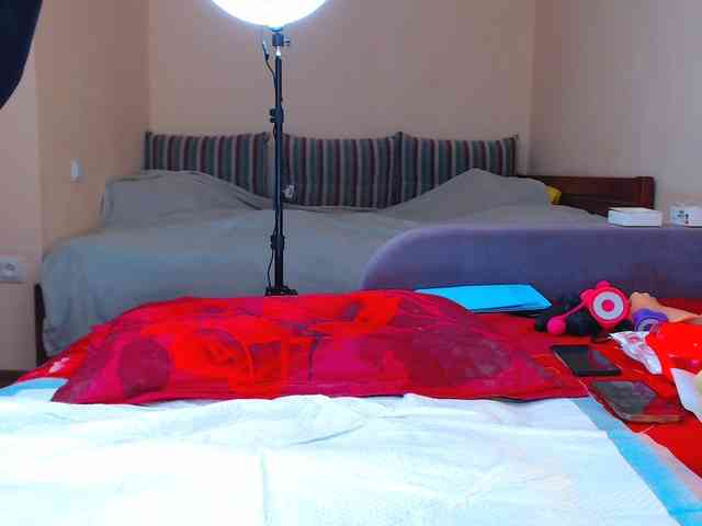 ANALQUEEN555 webcam