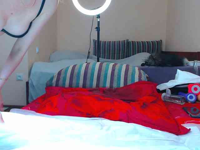 ANALQUEEN555 webcam
