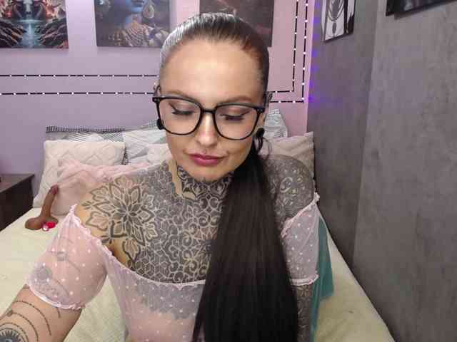 LolaRouse Live Webcam on BongaCams