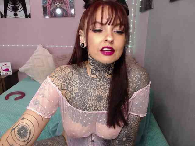 LolaRouse Live Webcam on BongaCams