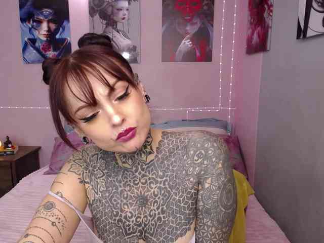 LolaRouse webcam