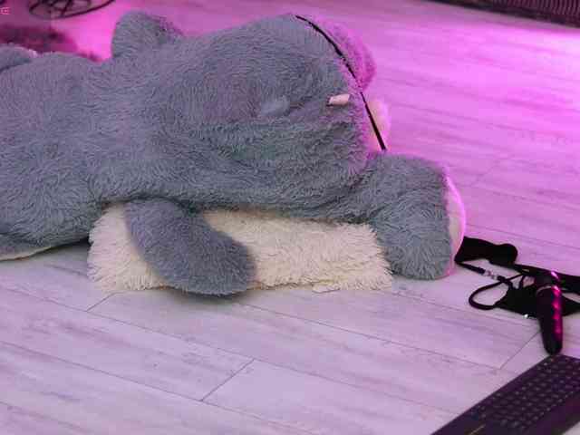 iamLila webcam