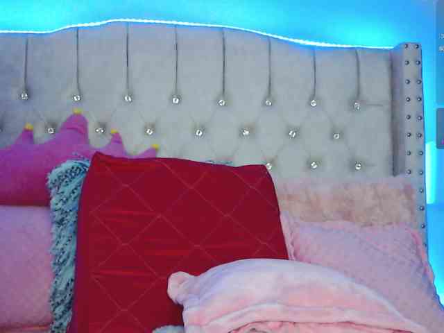 EmilyMerbu webcam