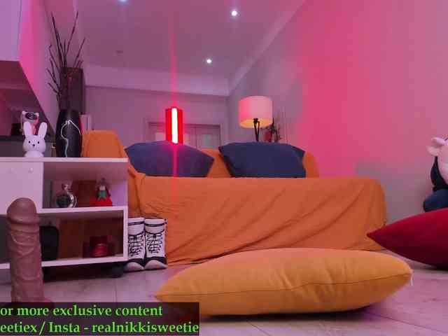 Nikkisweetiex webcam
