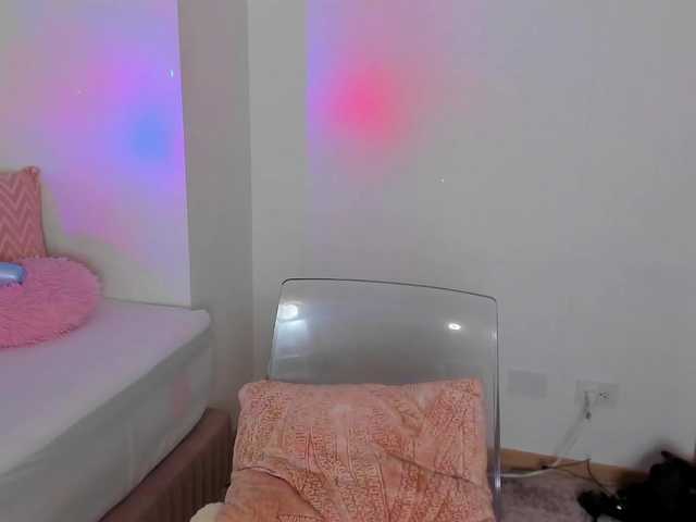 Carolalen's BongaCams show and profile