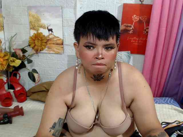 hottyxxx webcam