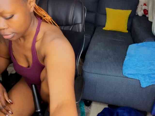 Queen-sasha webcam