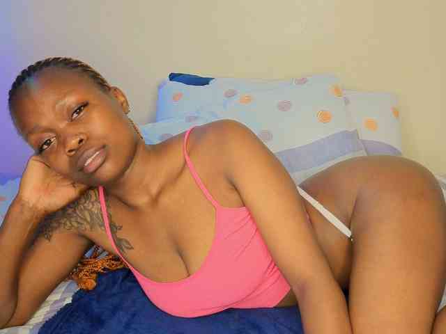 Queen-sasha webcam