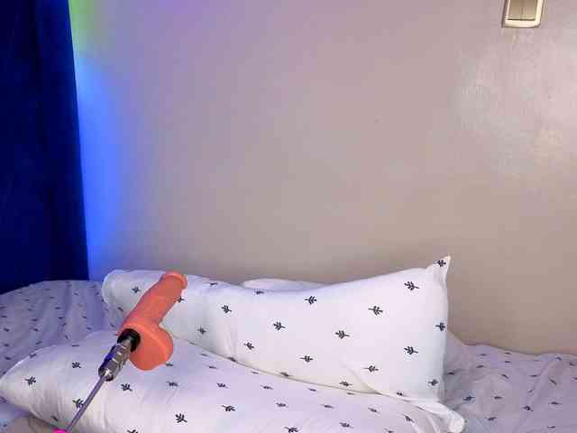 Queen-sasha webcam