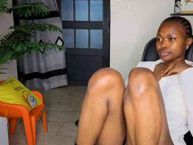 Queen-sasha webcam