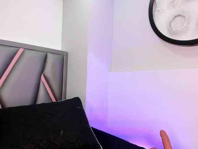 Felicity111 webcam