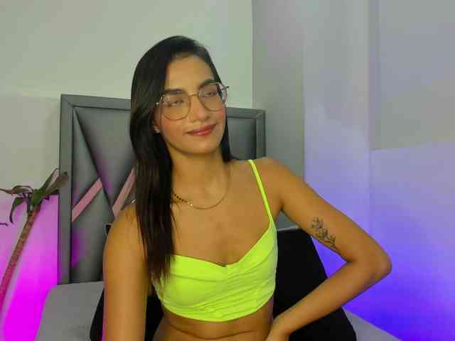 Felicity111 webcam