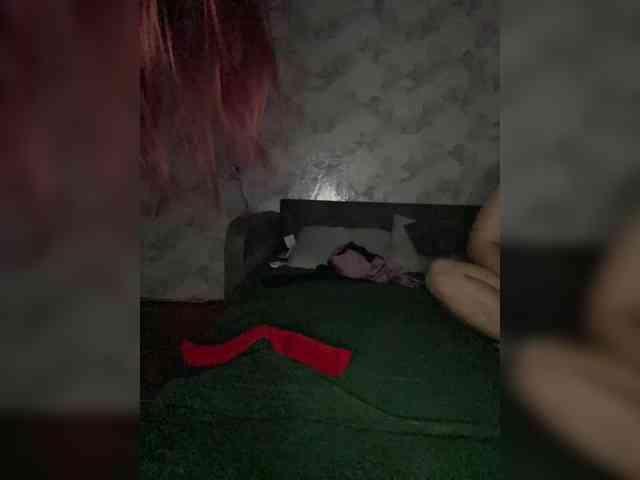 Crazy-lady's webcam live show