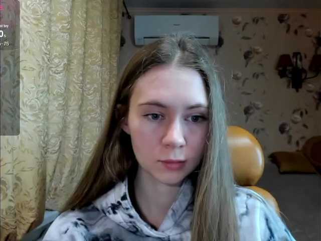 MadeleineEvans's BongaCams show and profile