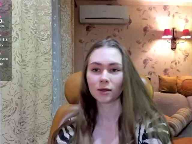 MadeleineEvans webcam