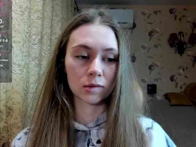 MadeleineEvans webcam