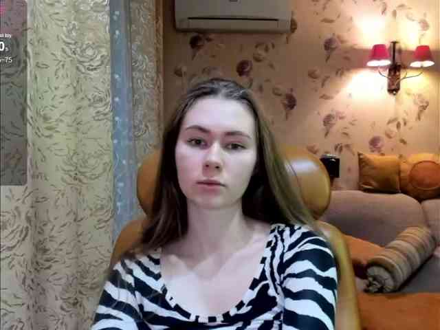 MadeleineEvans webcam