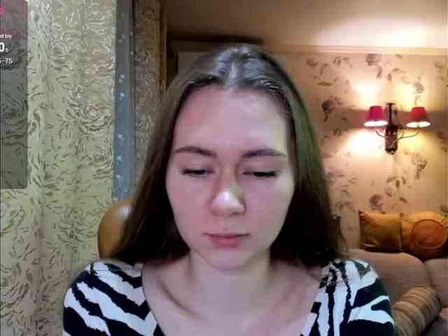 MadeleineEvans webcam