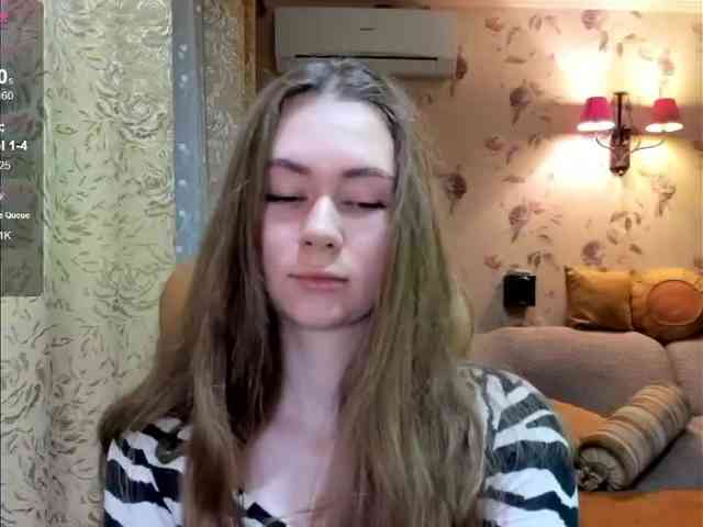 MadeleineEvans webcam