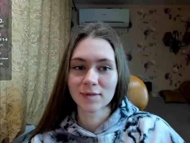 MadeleineEvans webcam