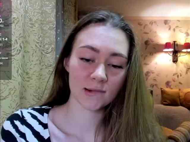 MadeleineEvans webcam