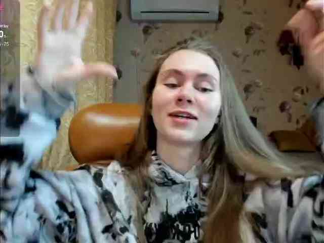 MadeleineEvans webcam