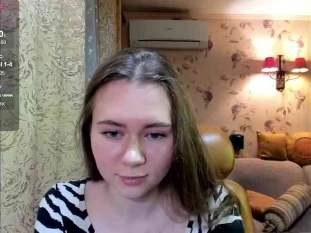 MadeleineEvans webcam