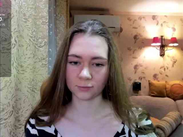 MadeleineEvans webcam