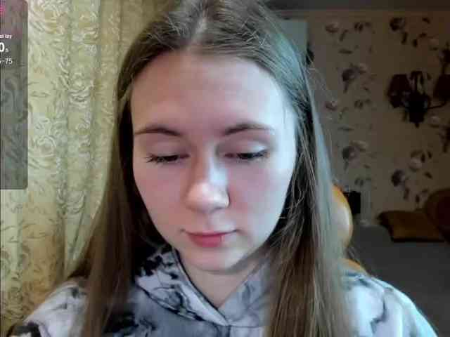 MadeleineEvans webcam