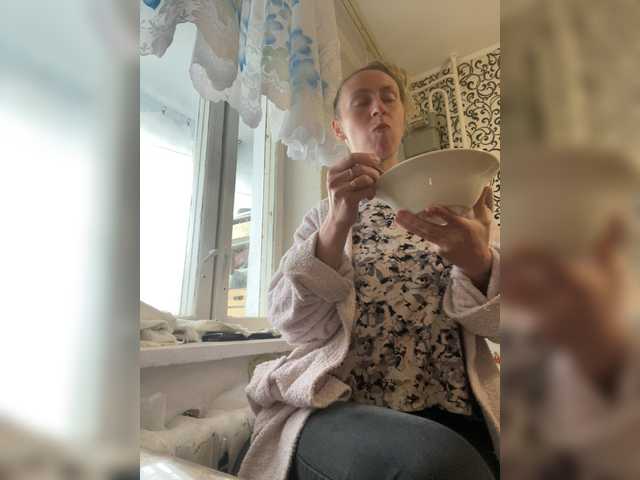 Saveta's BongaCams show and profile