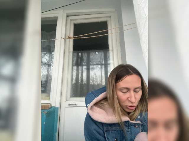 Saveta's BongaCams show and profile