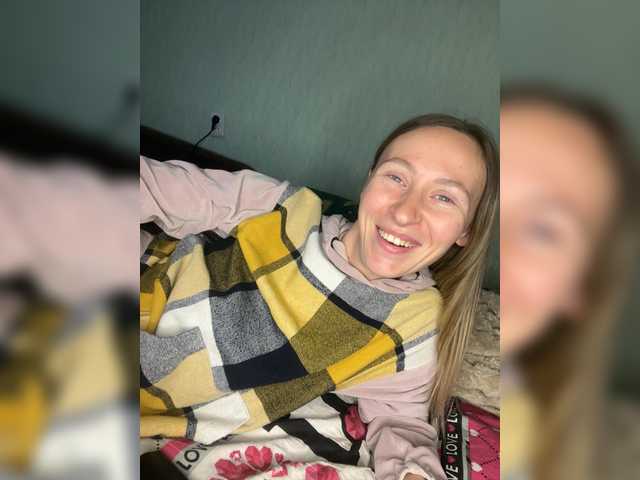 Saveta's BongaCams show and profile