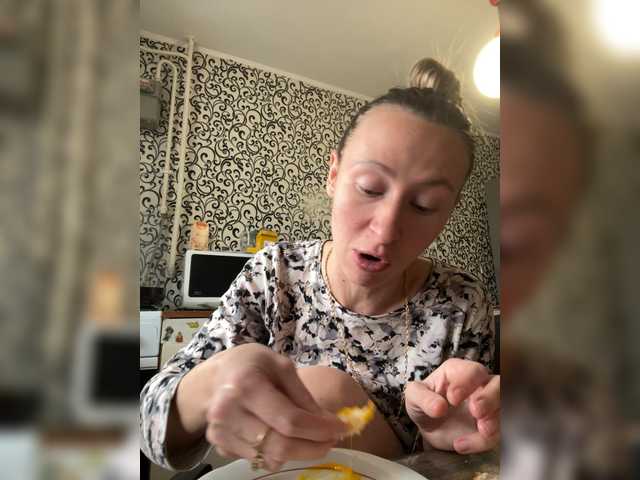 Saveta's BongaCams show and profile