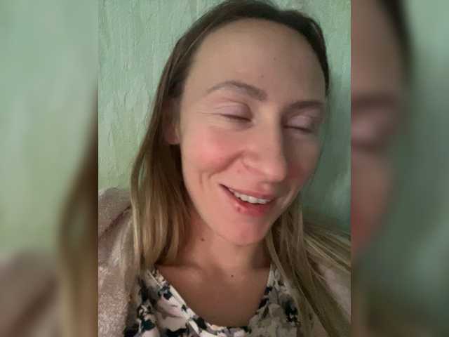 Saveta's BongaCams show and profile