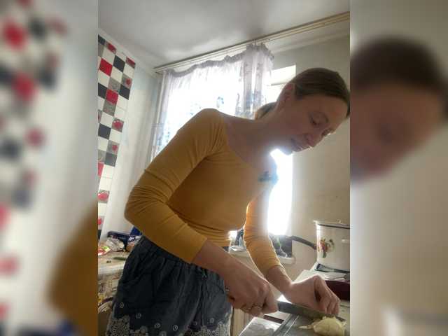 Saveta's BongaCams show and profile