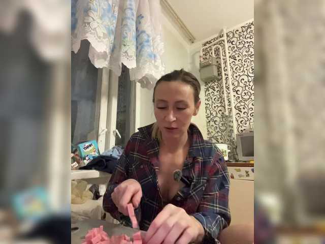 Saveta's BongaCams show and profile